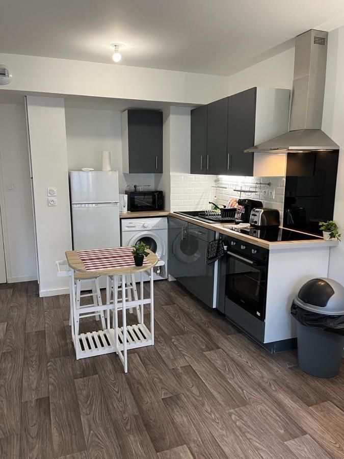 Appartement F2 De Haut Standing En Hypercentre Avec Jardin Prive A 270 M De La Gare De Mantes ! Eksteriør bilde